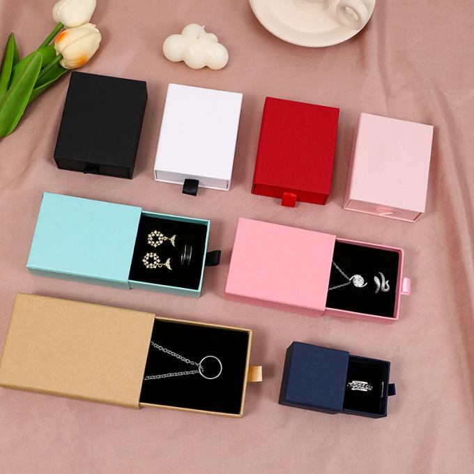 Caja de embalaje de joyas de cajón de cartón con logotipo personalizado para collar de pendiente de pulsera de anillo de joyería 5